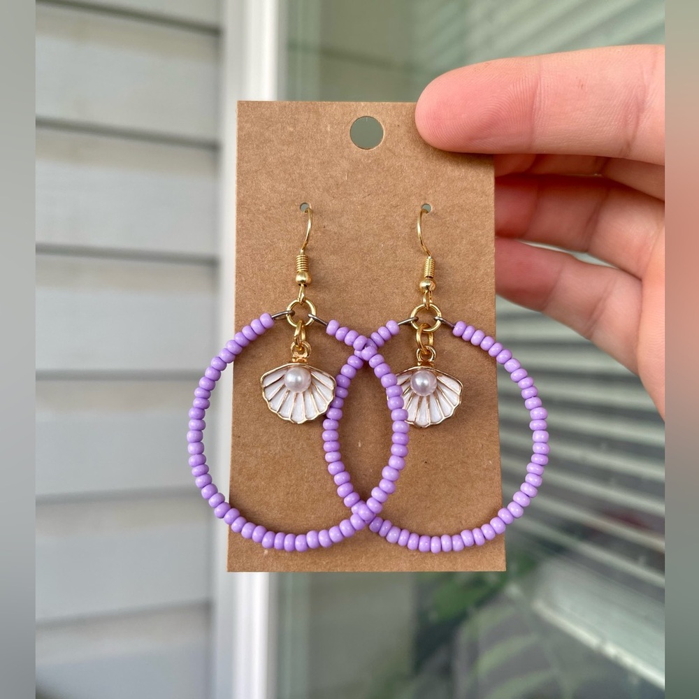 Purple clamshell earring hoops